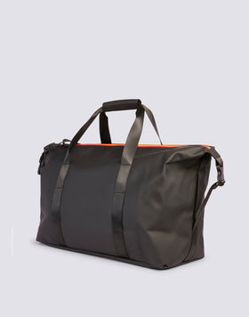 BAG WITH WELDED ZIP AND ADJUSTABLE HANDLES