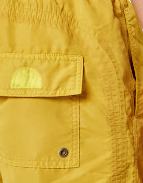 SHORT SWIM SHORTS WITH AN ELASTICATED WAISTBAND