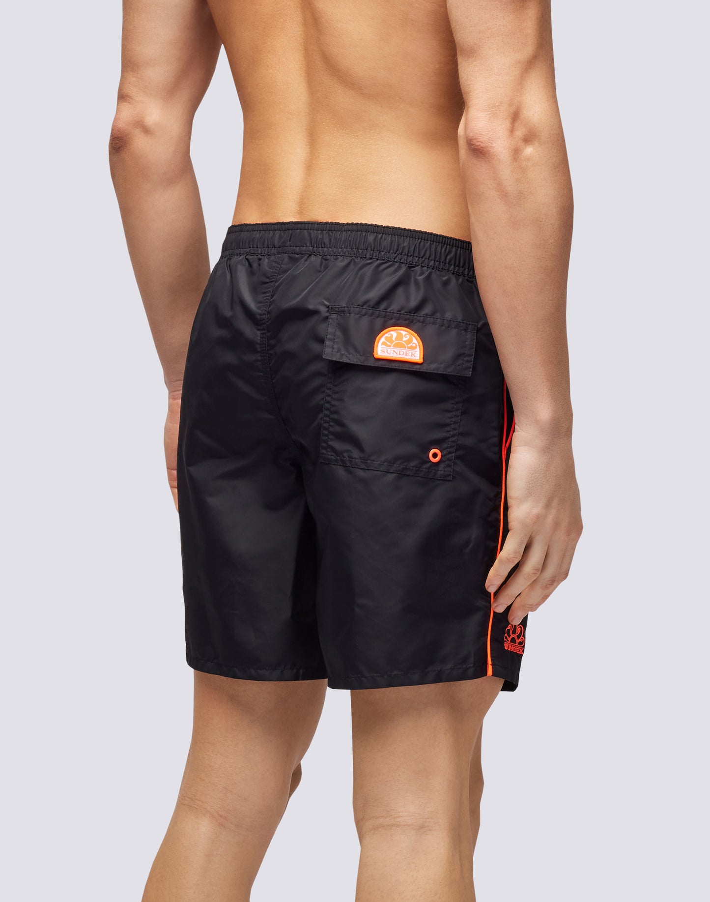 STRETCH WAIST MID-LENGTH SWIM TRUNKS