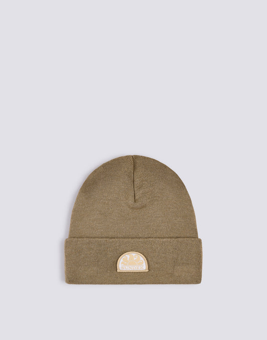 BEANIE WITH PATCH