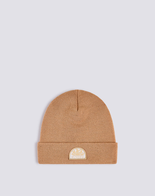 BEANIE WITH PATCH