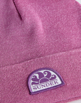 BEANIE WITH PATCH