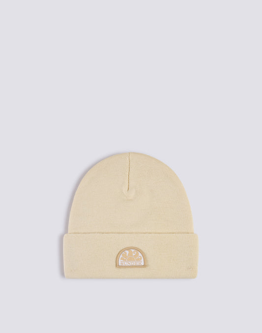 BEANIE WITH PATCH