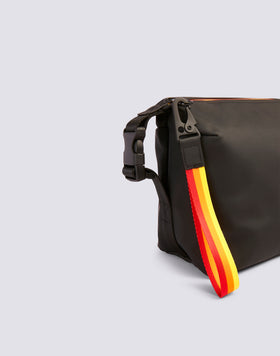 BEAUTY CASE WITH WELDED HINGE