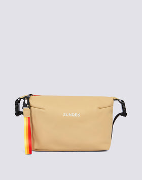 BEAUTY CASE WITH WELDED ZIP