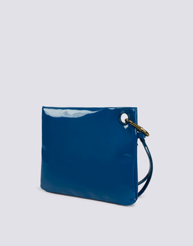 CLUTCH BAG WITH CARABINER