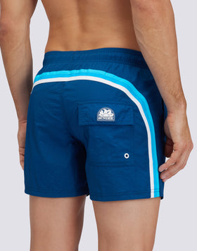 SHORT CRINKLED SWIM SHORTS WITH AN ELASTICATED WAISTBAND