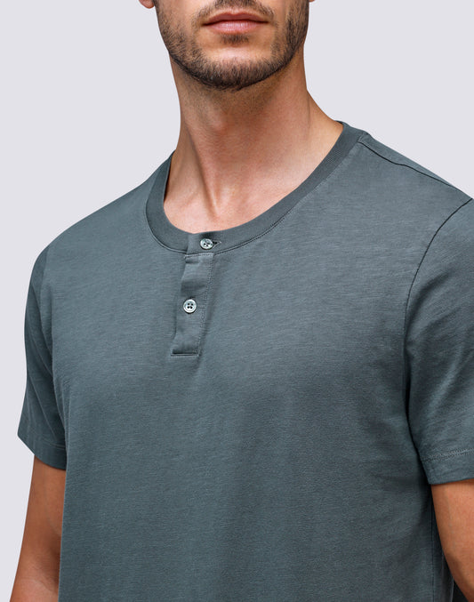 T-SHIRT WITH BUTTONS