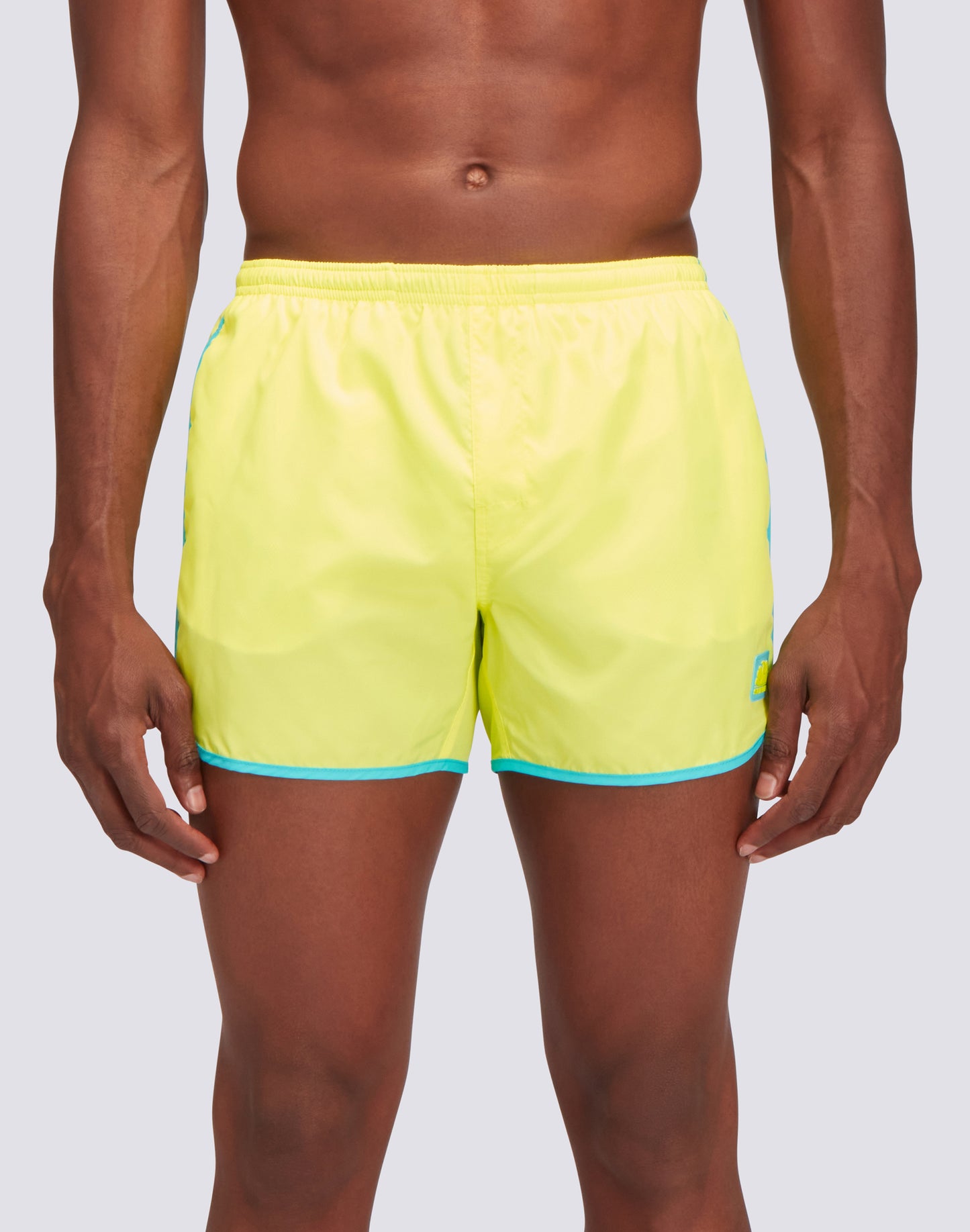 SHORT SWIMSHORTS WITH ELASTIC WAIST AND ROUND SIDE SLITS