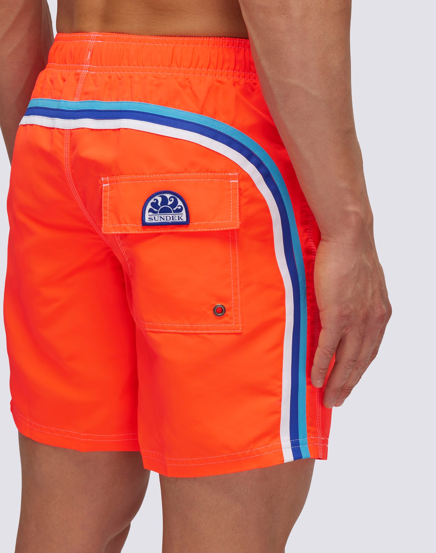 ICONIC TAFFETA STRETCH WAIST MID-LENGTH SWIM TRUNKS