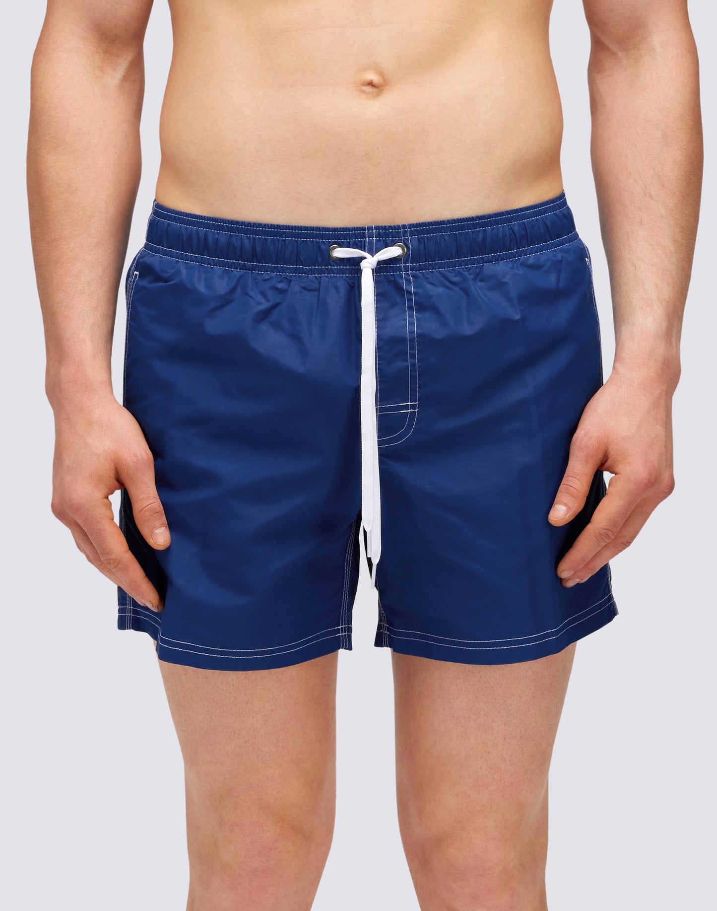 ICONIC TAFFETA STRETCH WAIST SHORT SWIM TRUNKS