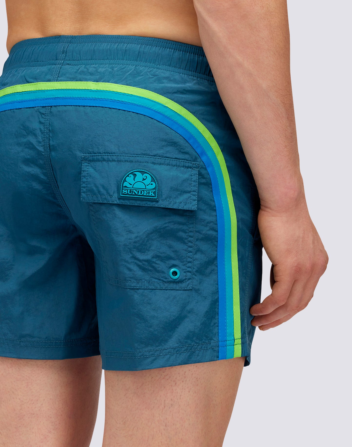 CRINKLED SHORT ELASTIC WAIST SWIMSHORTS