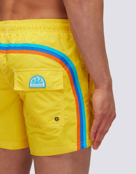ICONIC TAFFETA STRETCH WAIST SHORT SWIM TRUNKS