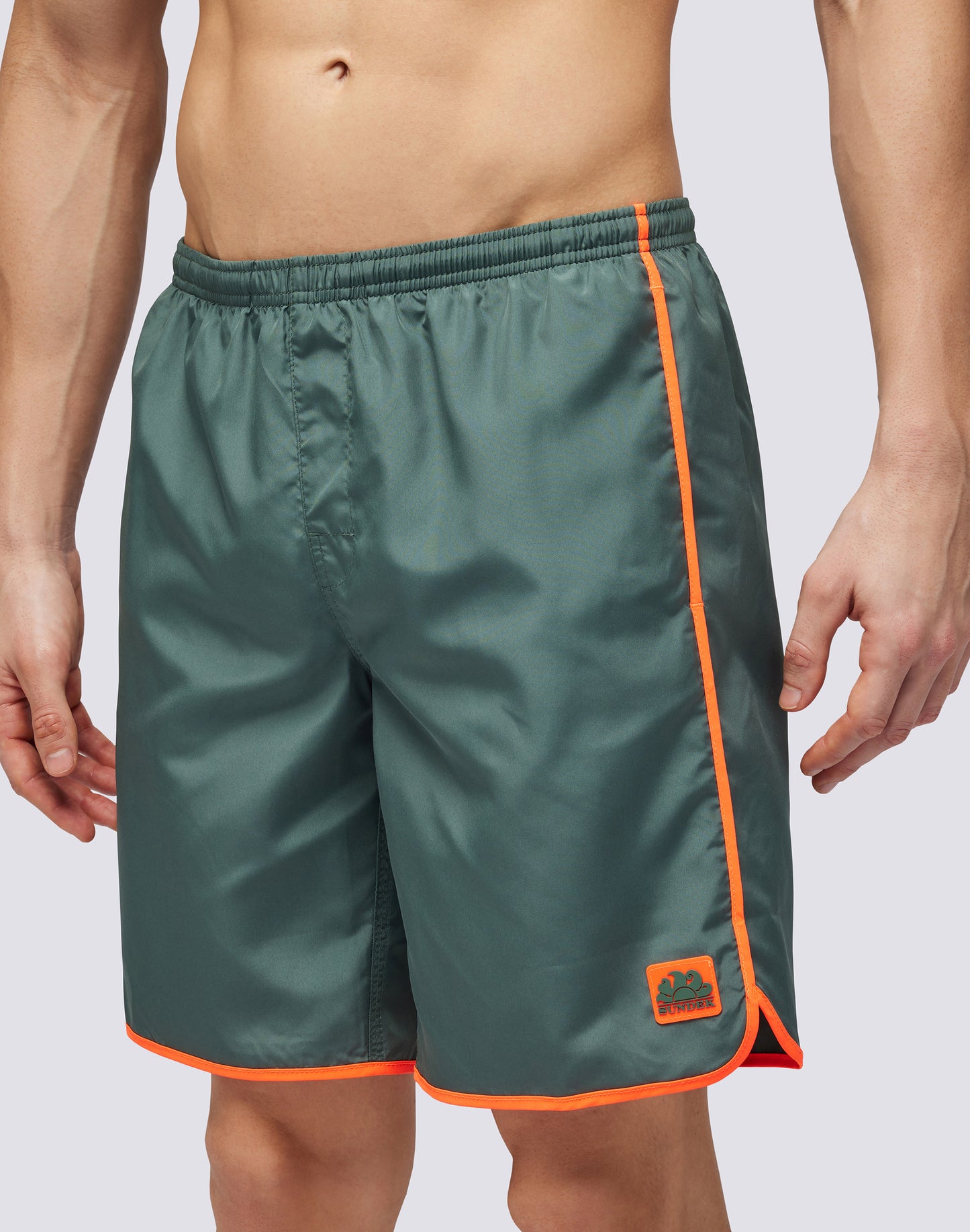 LIGHT POLY LONG SWIM SHORTS WITH AN ELASTICATED WAISTBAND