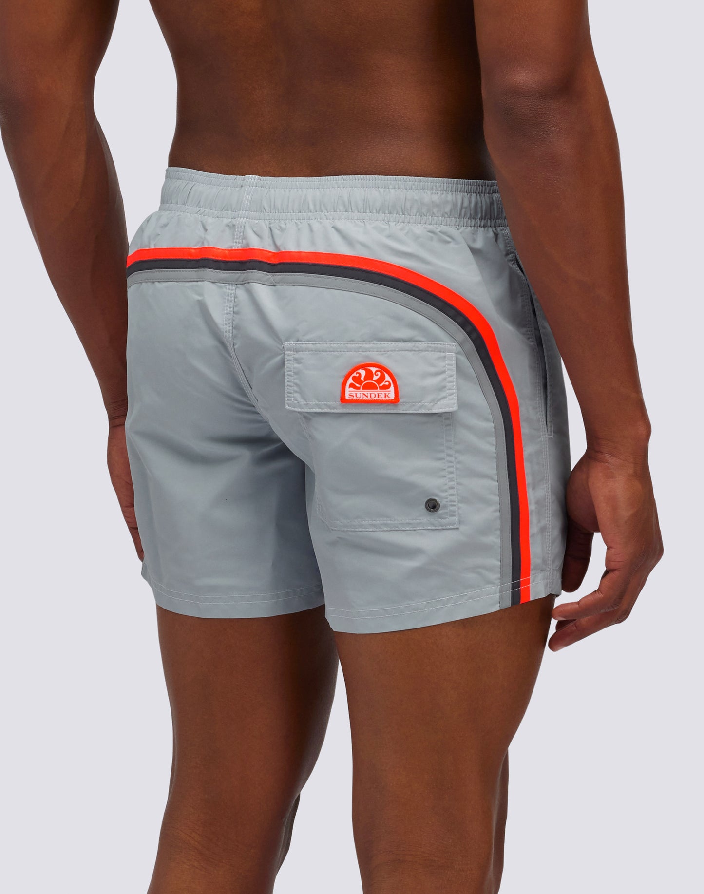 ICONIC TAFFETA STRETCH WAIST SHORT SWIM TRUNKS