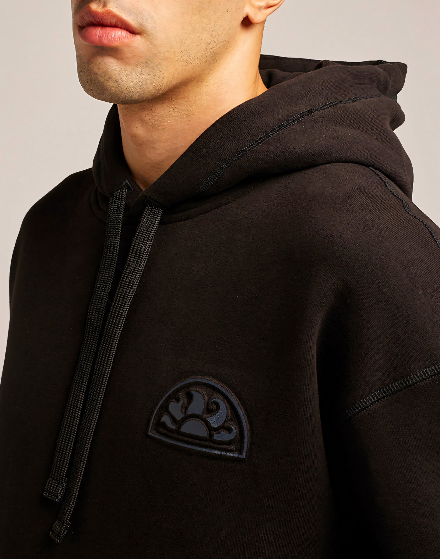 BRUSHED HOODED SWEATSHIRT