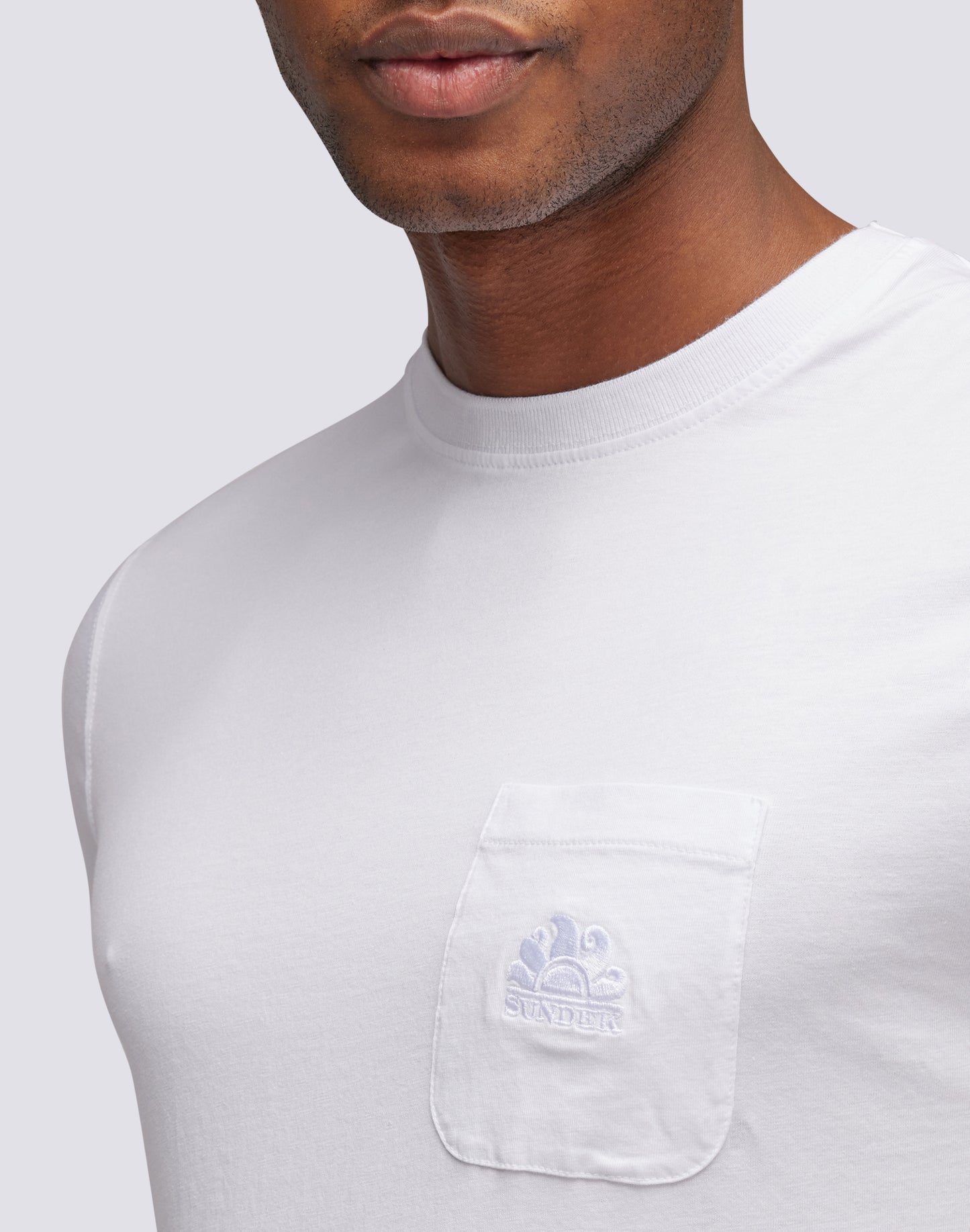 FINN CREW NECK T-SHIRT WITH POCKET