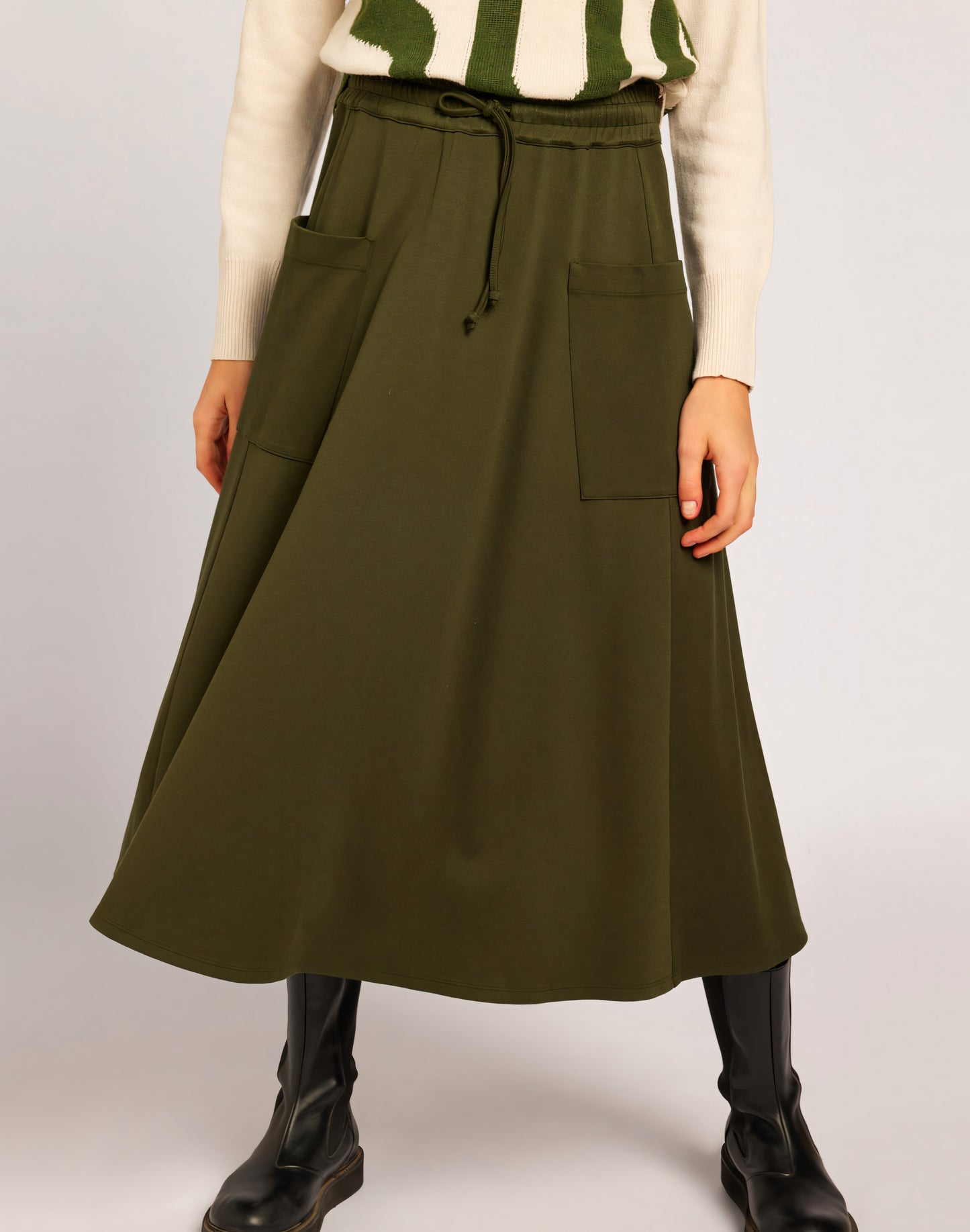 FLARED LINE SKIRT WITH ELASTIC WAIST