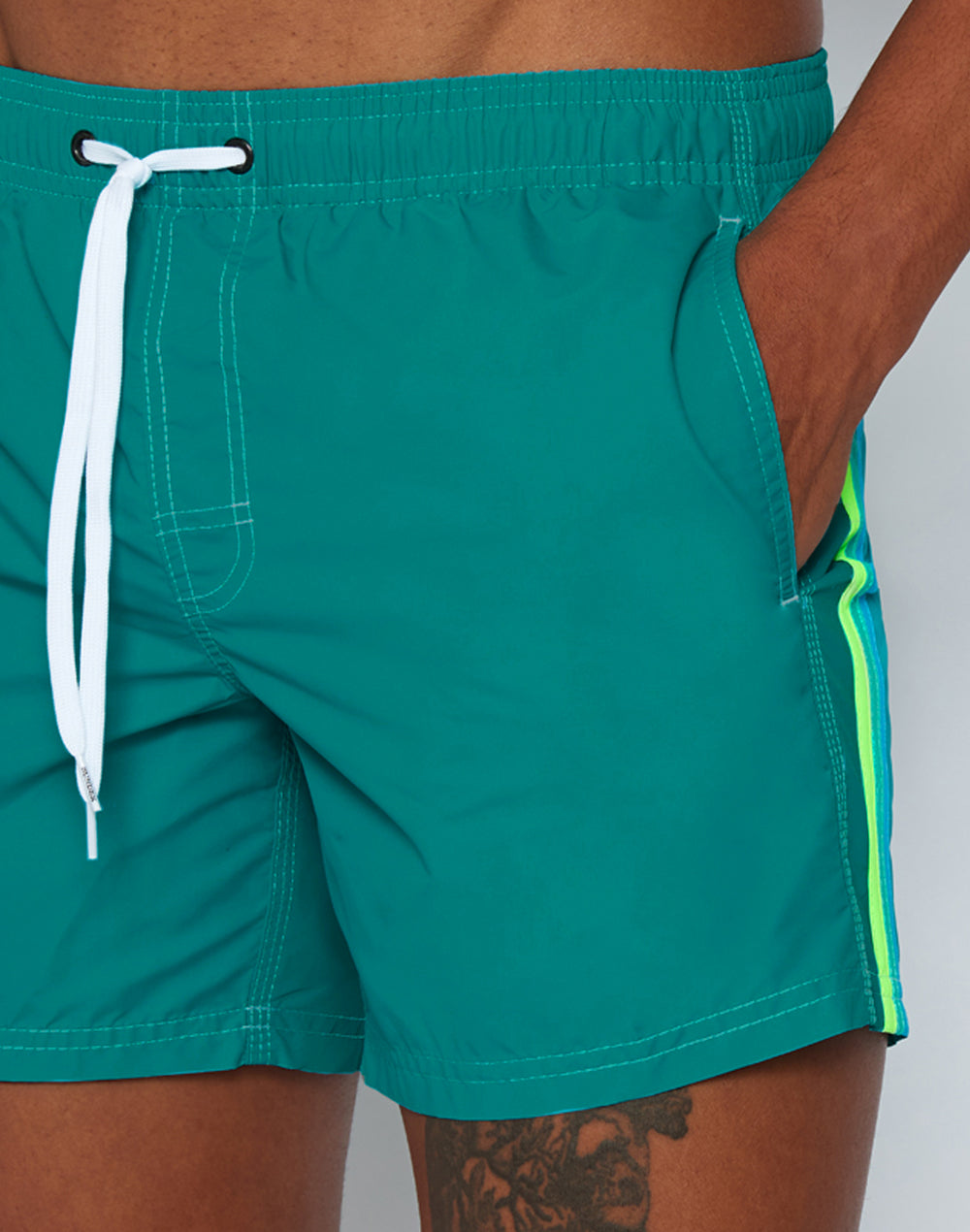 ICONIC TAFFETA STRETCH WAIST SWIM TRUNKS