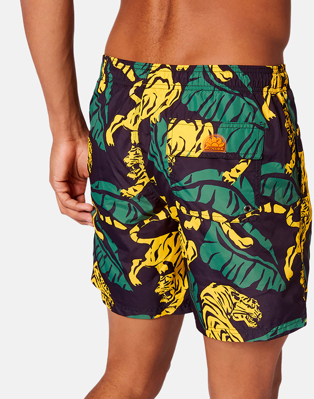 MID-LENGTH SWIM SHORTS WITH AN ELASTICATED WAISTBAND