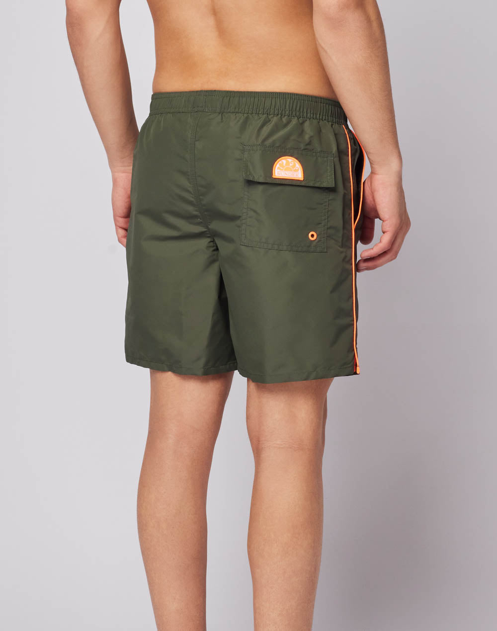 ICONIC TAFFETA STRETCH WAIST MID-LENGTH SWIM TRUNKS