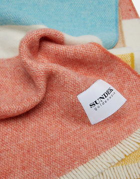 MULTICOLOURED STRIPED SCARF