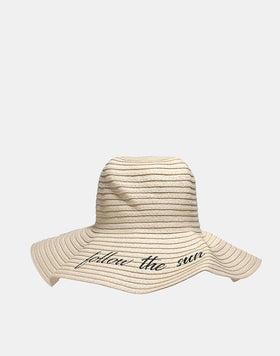 WIDE-BRIMMED STRAW HAT