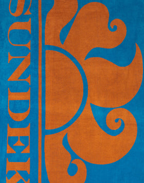 NEW CLASSIC - JACQUARD BEACH TOWEL WITH LOGO