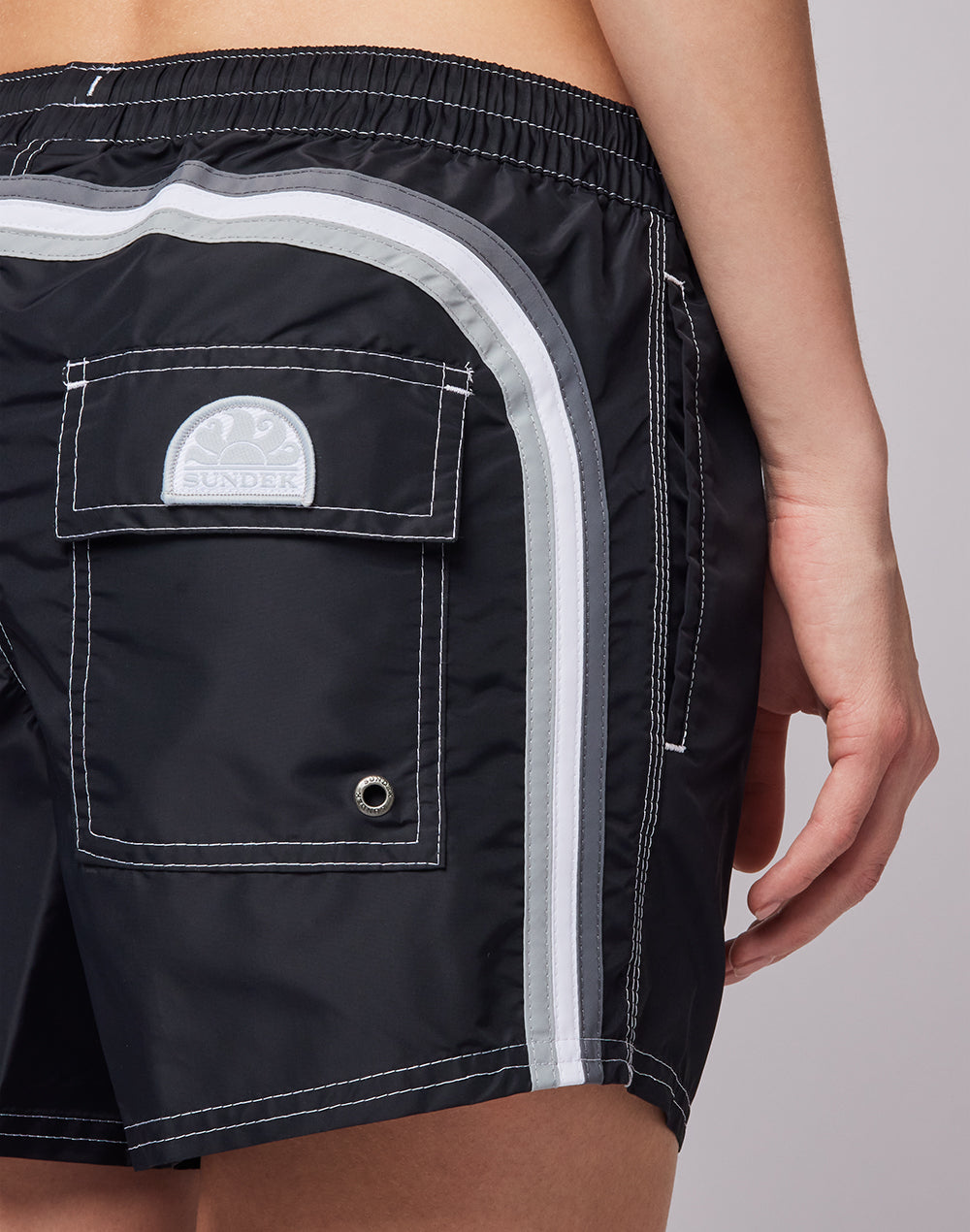 COAST - MID-LENGTH SWIM SHORTS WITH AN ELASTICATED WAISTBAND